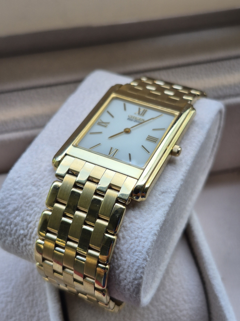 Citizen Stiletto Eco-Drive G820-T001688 TA White Roman Tank Quartz - Picture 3 of 16